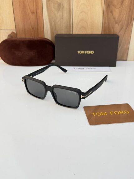 Tomford_1146_matt_black