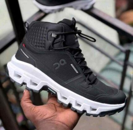 On Cloudrock 2 Mid Hiking Boot