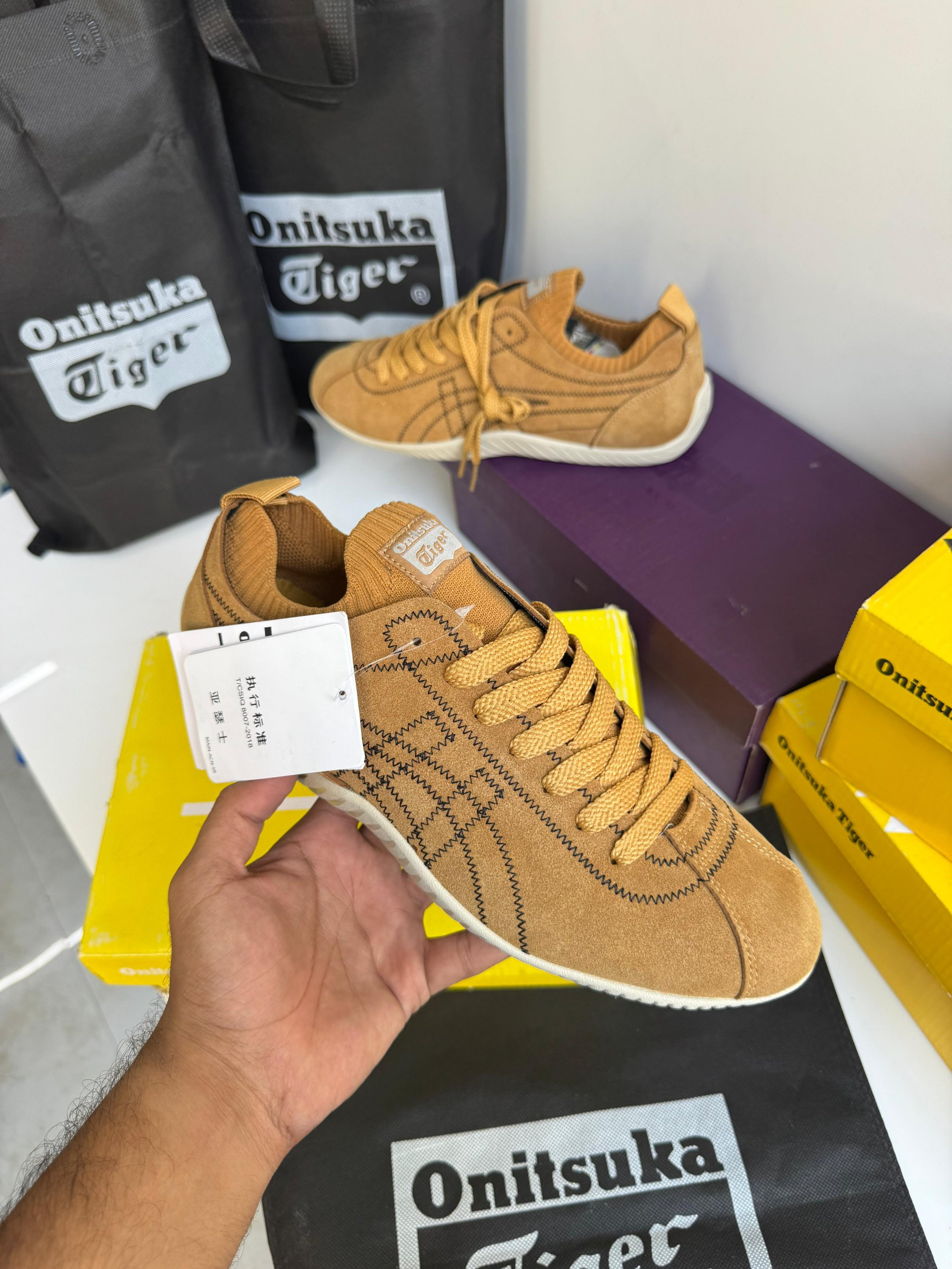Onitsuka Tiger Sclaw Low TAN PRESIDIO Mens 7A Premium Sneakers (D-2028)